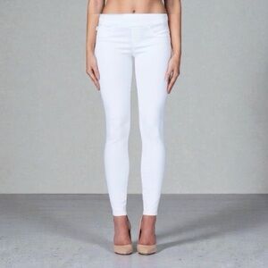Rock & Republic Denim RX fever pull-on slimming jeans in white size 14